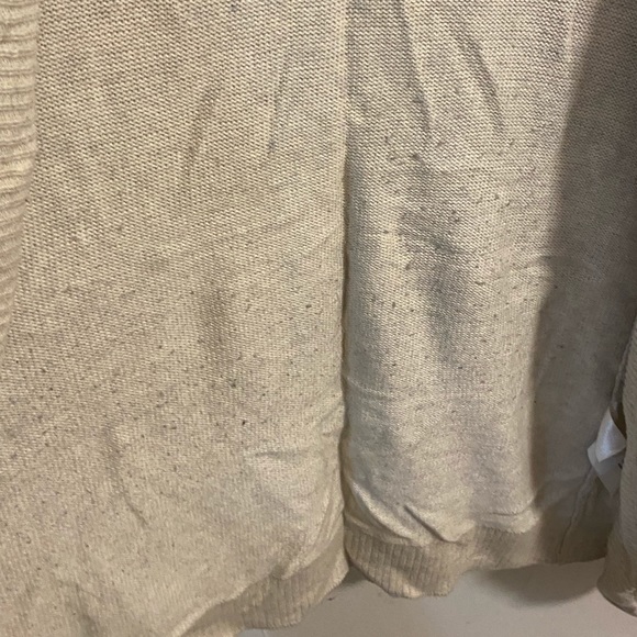 🎉5/$30 - Cream Roots long cardigan - flawed - Picture 2 of 4
